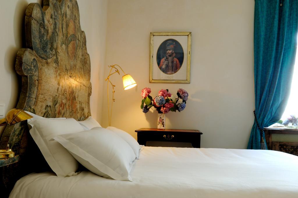 Hostellerie Jerome La Turbie Habitación foto